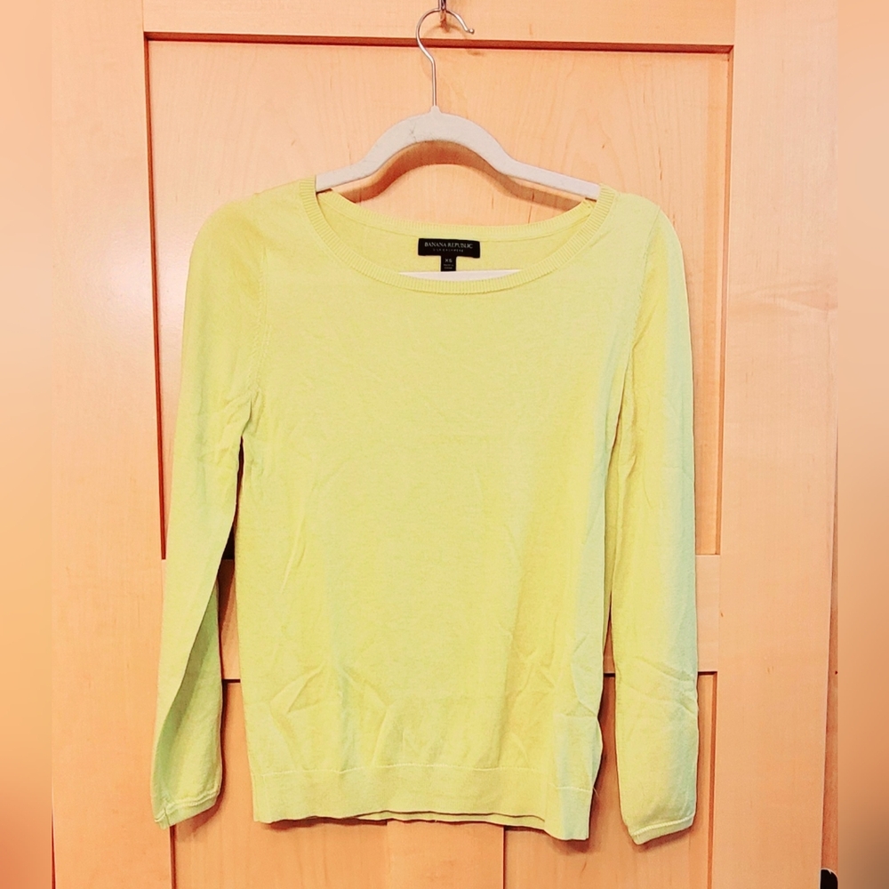 Banana Republic Silk Cashmere Sweater Chartreuse Green Lightweight Knit XS - Picture 3 of 4
